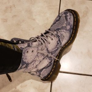 Rare find, Size 8, Dr. Martens, snake print.